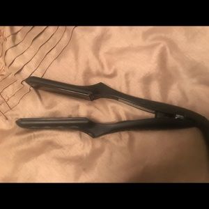 Keratin Complex Stealth V Straightening Iron